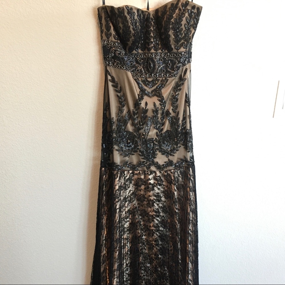 Sue Wong black/nude beaded evening gown 0 lace